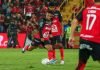 Alex López marcó un golazo en el triunfo de Alajuelense contra Puntarenas