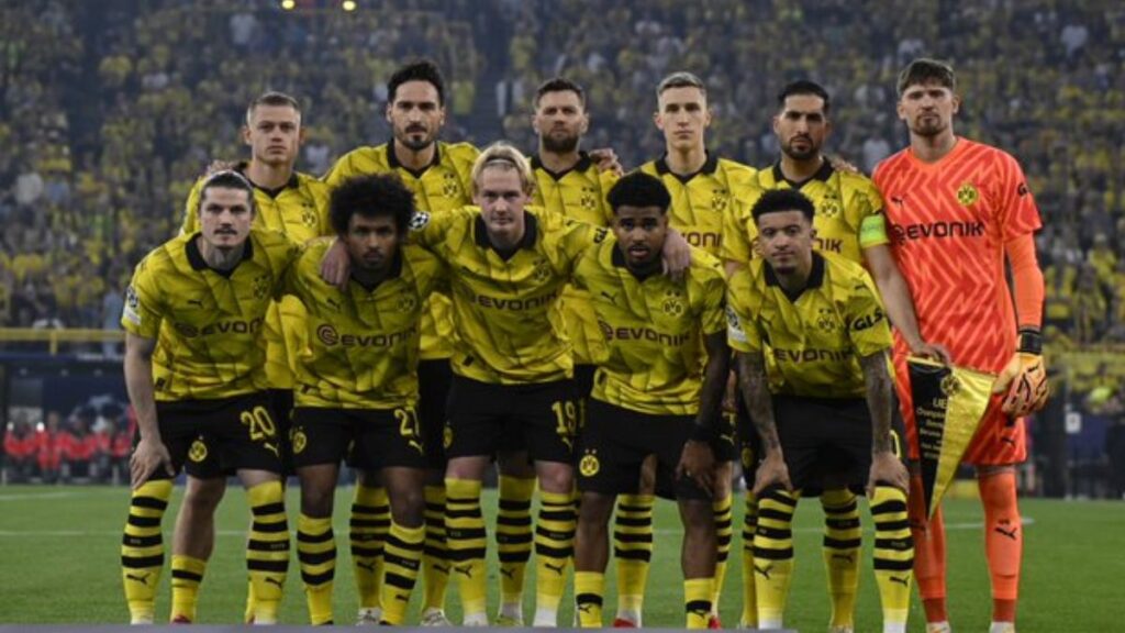 Real Madrid jugará de blanco la final de la Champions League. Mientras el Borussia Dortmund lo hará de camisa amarilla, calzoneta negra y medias amarillas.