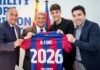Héctor Fort renueva contrato con Barcelona hasta el 2026