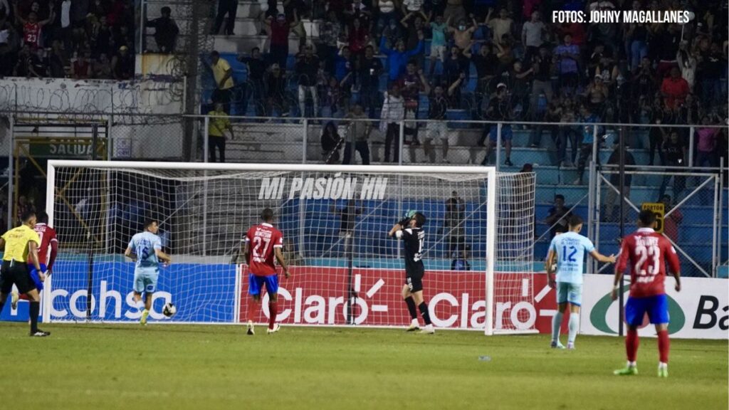 Motagua quedó eliminado en semifinales y el técnico Diego Vázquez no se presentó a conferencia de prensa.