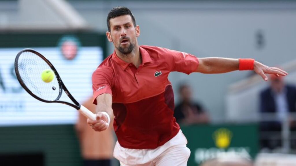 Novak Djokovic se retira del Roland Garros por lesión.