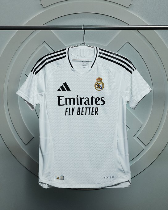 Real Madrid presenta sus nuevas camisas para la temporada 2024-25.
