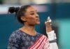 Simone Biles impulsó a EEUU a ganar medalla de oro en gimnasia artística por equipo en Juegos Olímpicos