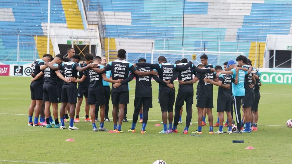 Jefryn Macías sueña estar en los partidos ante Trinidad y Tobago y Jamaica.