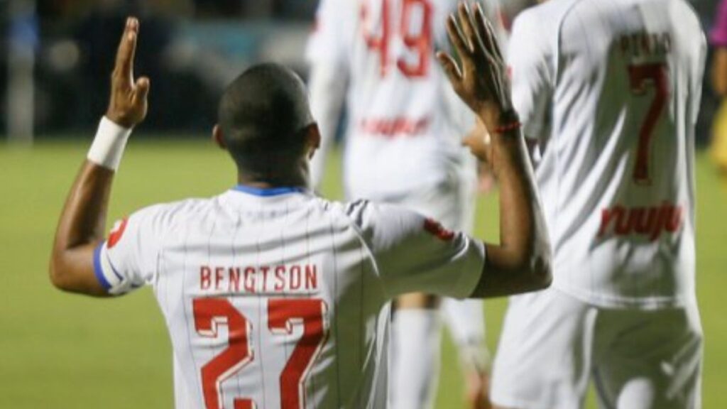 Jerry Bengtson se desahoga: “No jugué nada el último torneo, es primera vez que me pasa eso”