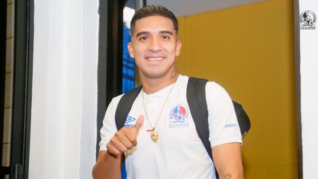 Michaell Chirinos baja de Olimpia ante Juticalpa FC por lesión muscular