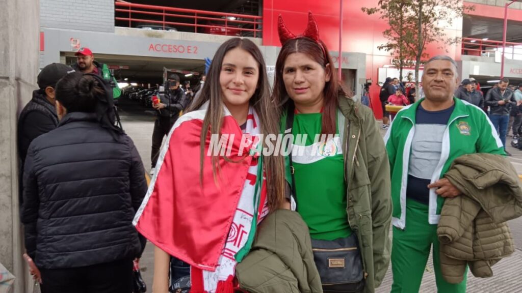 Noche fría pero siempre acompañada por su gente estará la Selección de Honduras en Toluca