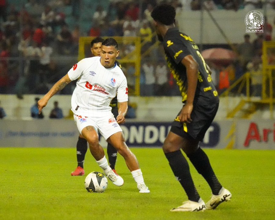 Eduardo Espinel analiza la primera derrota de Olimpia: “El primer tiempo no fue bueno, faltó más de energía”