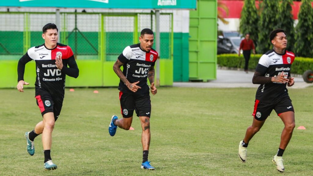 Manuel Keosseián listo para el debut en el Clausura: “Marathón siempre busca ganar títulos”