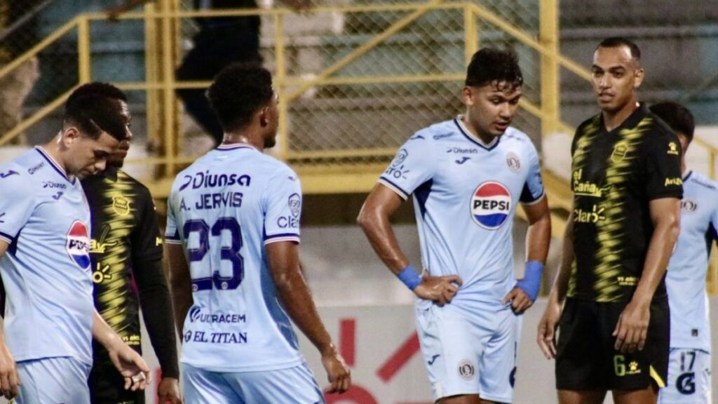 Diego Vázquez se desahoga: “La Liga Nacional no nos protege”