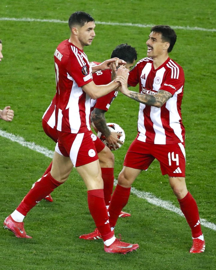 Olympiacos con Luis Palma queda eliminados de la Europa League