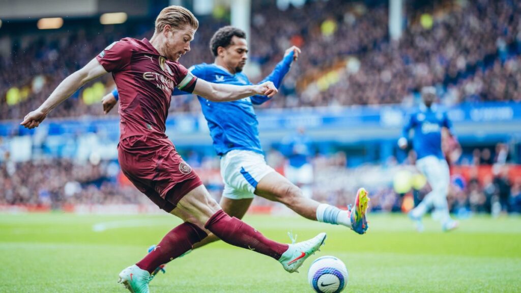 Manchester City derrota al Everton y se acerca a clasificar a Champions League