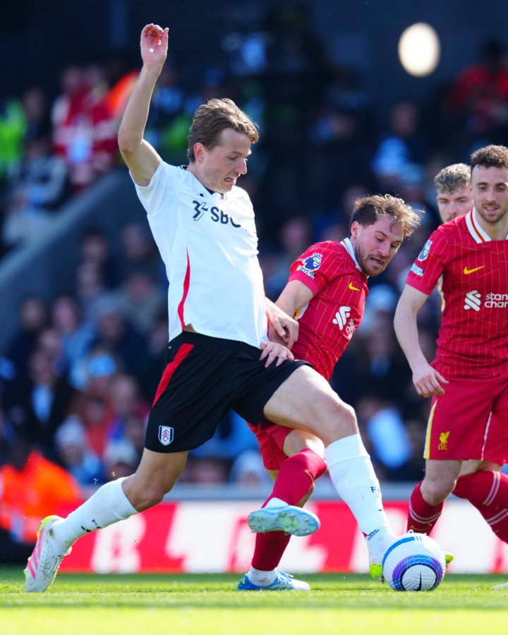 Liverpool tropieza y cae ante Fulham en la Premier League