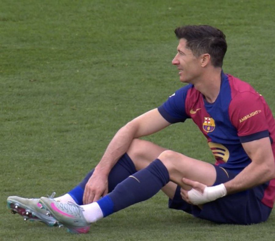 Robert Lewandowski sufre lesión muscular y es duda para la final de la Copa de Rey y semis de Champions