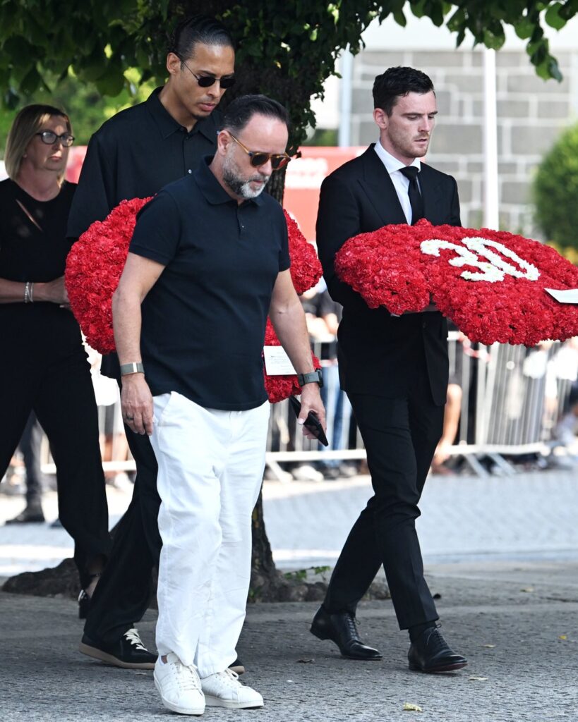 Familiares y amigos dan último adiós a Diogo Jota