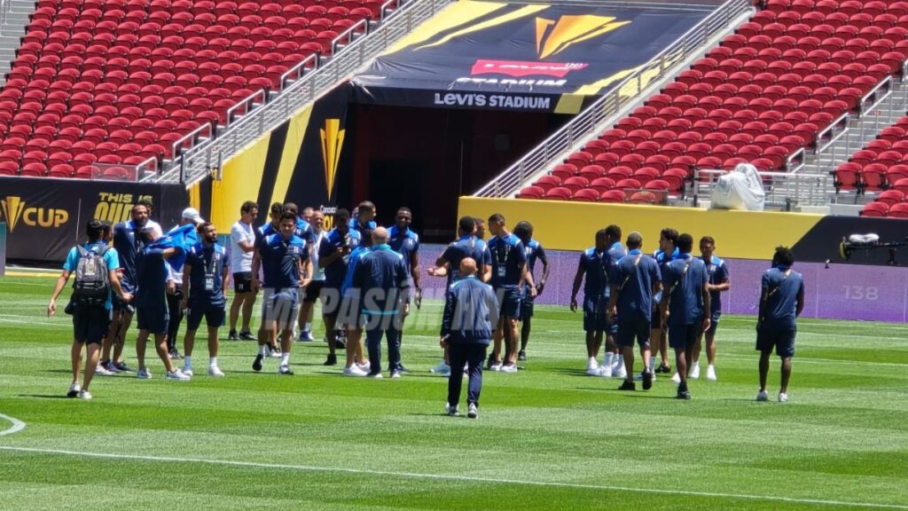 Selección de Honduras reconoce el Levi's Stadium de Santa Clara, donde jugará ante México
