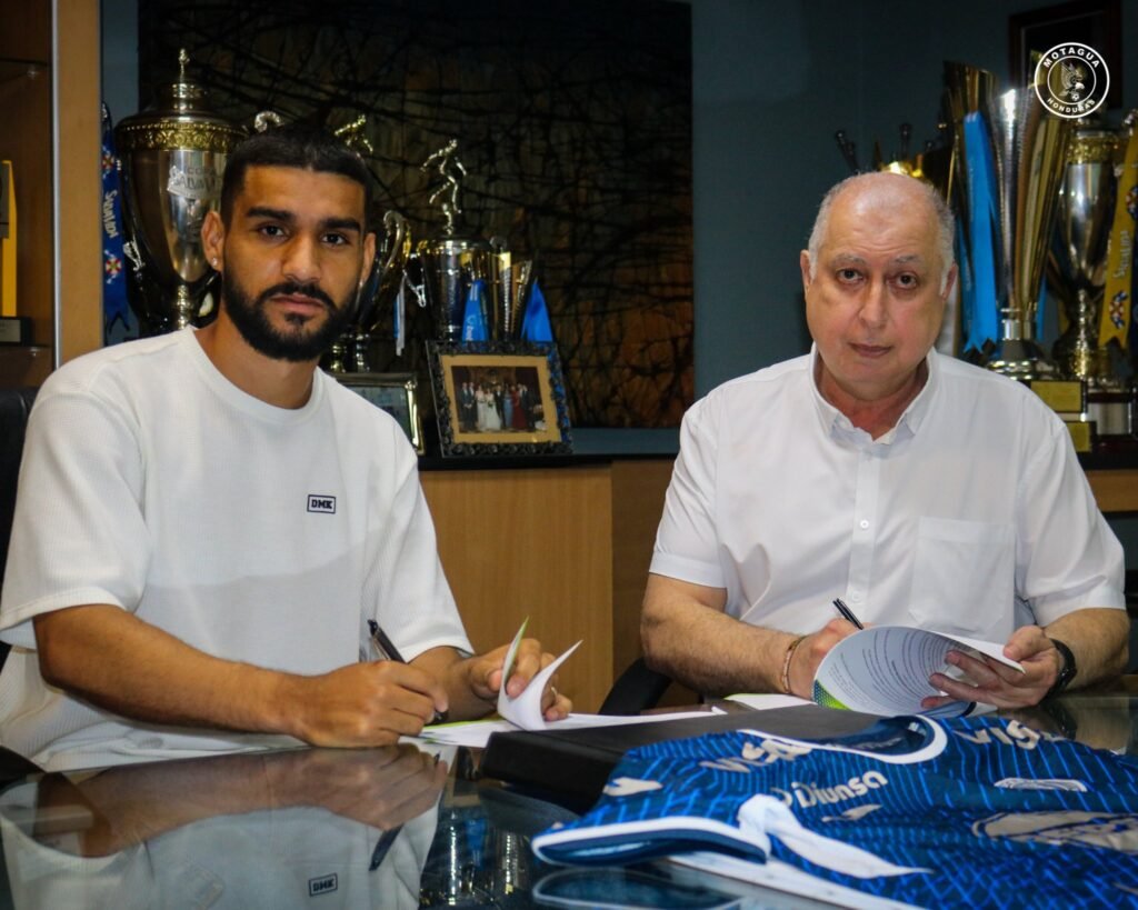 Motagua anuncia fichaje del delantero brasileño Jhon Kleber