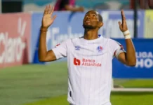 Jerry Bengtson deja de ser jugador de Olimpia
