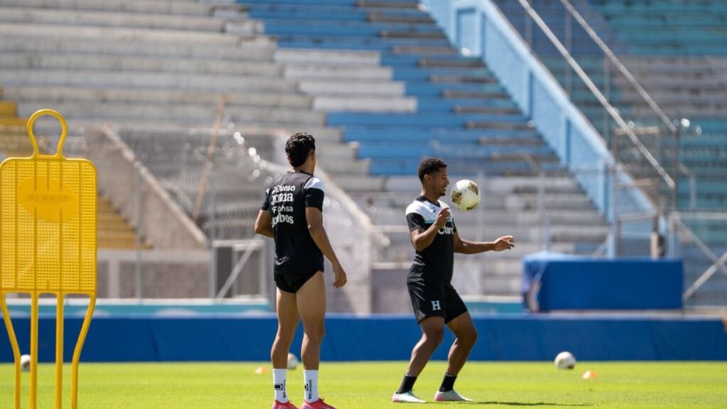 Selección Nacional realizó su último entrenamiento antes de salir rubo a Curazao