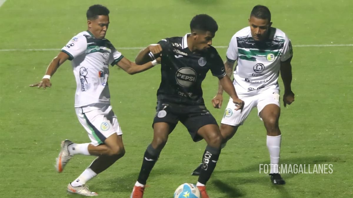 PRIMER TIEMPO: Motagua y Juticalpa FC empatan sin goles en el estadio ...
