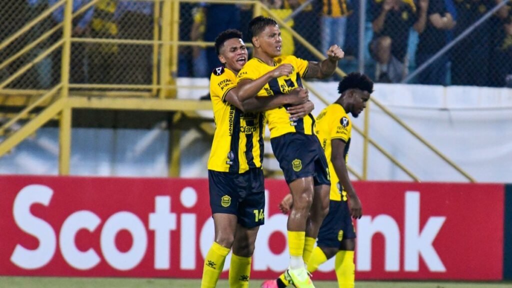 Real España empata con Xelajú y disputará el pase a la final de la Copa Centroamericana en Guatemala