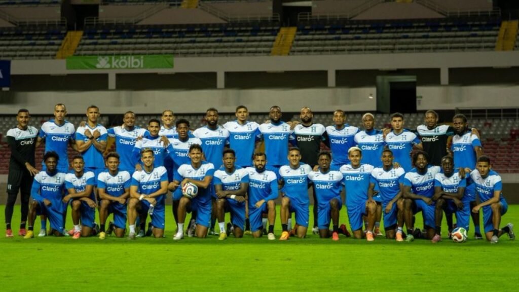 OPINIÓN: Está Navidad nos tocó brindar con un trago amargo a los amamos el fútbol de Honduras