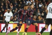 Kervin Arriaga tuvo minutos en derrota del Levante en el derbi ante Valencia