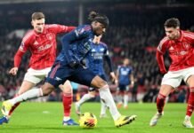 Arsenal empata sin goles con Nottingham Forest y cede terreno