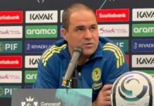 André Jardine aclara a Eduardo Espinel que no son equipo de perder tiempo: “Al contrario, salimos a proponer”