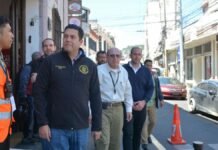 Alcalde Juan Diego evalúa mejoras en trámites municipales y estacionamientos del Centro Histórico