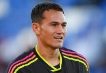 Perú está venciendo 2-1 a Honduras con doblete de Jairo Velez en debut del técnico José Molina