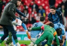 Manchester City recuperó la sonrisa al vencer al Arsenal y ganar la Carabao Cup