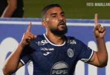 Jhon Kleber Oliveira expresa tristeza por jugar sin público: “Se siente como en la pandemia”