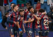 Levante vence al Sevilla con gran actuación de Kervin Arriaga y sigue luchando por salvar la categoría