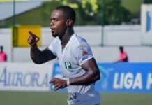 Platense gana con un Hat-Trick de Edwin Solano y lucha por la liguilla