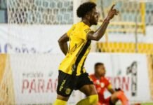 Real España rescata un empate ante Juticalpa FC con 10 jugadores desde el primer tiempo