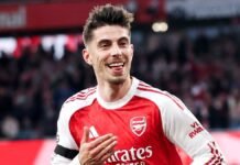 Arsenal venció al Burnley y está a un paso de ser campeón de la Premier