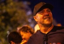 Hansi Flick confirma su continuidad con Barcelona: “Seguiremos hasta 2028”