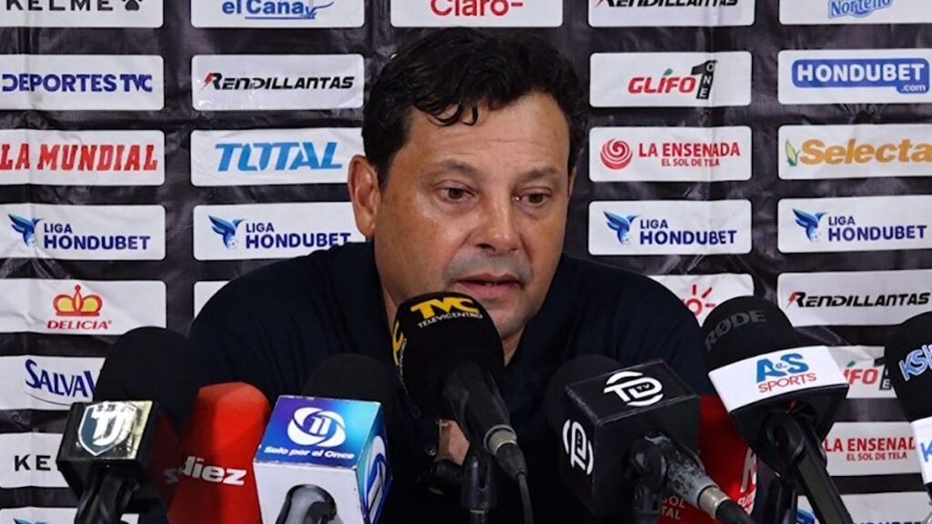 Jeaustin Campos 