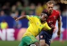República Checa no soportó y Sudáfrica le empató en los últimos minutos
