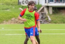 Delantero argentino Imanol Enríquez ya entrena con Olimpia