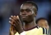 Arsenal no falla de visita: Saka aparece para tumbar al Aston Villa