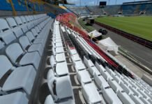 Condepor pinta de azul y blanco las graderías del estadio Nacional de Tegucigalpa