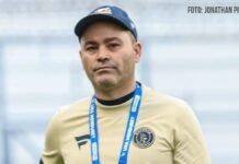 Javier López da la cara tras la derrota ante Olimpia: “No me gustan los errores muy concretos que tenemos”