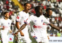 Olimpia remonta ante Motagua y se queda con un clásico que terminó en fiesta blanca
