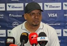 Óscar Isaula tras vencer a Motagua: “Era un sueño de mi padre verme dirigir en el Estadio Nacional y hoy se lo cumplí”