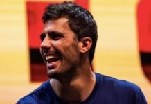 Barcelona hace una tercera oferta al Manchester City por Rodri
