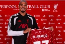 Ronald Araujo es cedido al Liverpool de Inglaterra