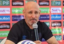 Eduardo Espinel: “En el primer partido, el favorito es Firpo jugando en su casa y con su gente”