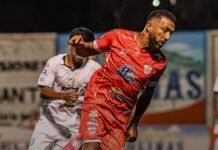 Estrella Roja reaccionó en el cierre y rescató un empate agónico ante Platense